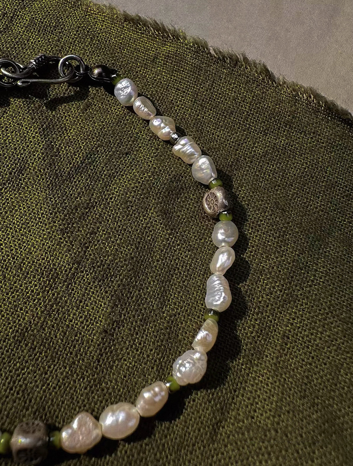 Nest Baroque Pearl Necklace
