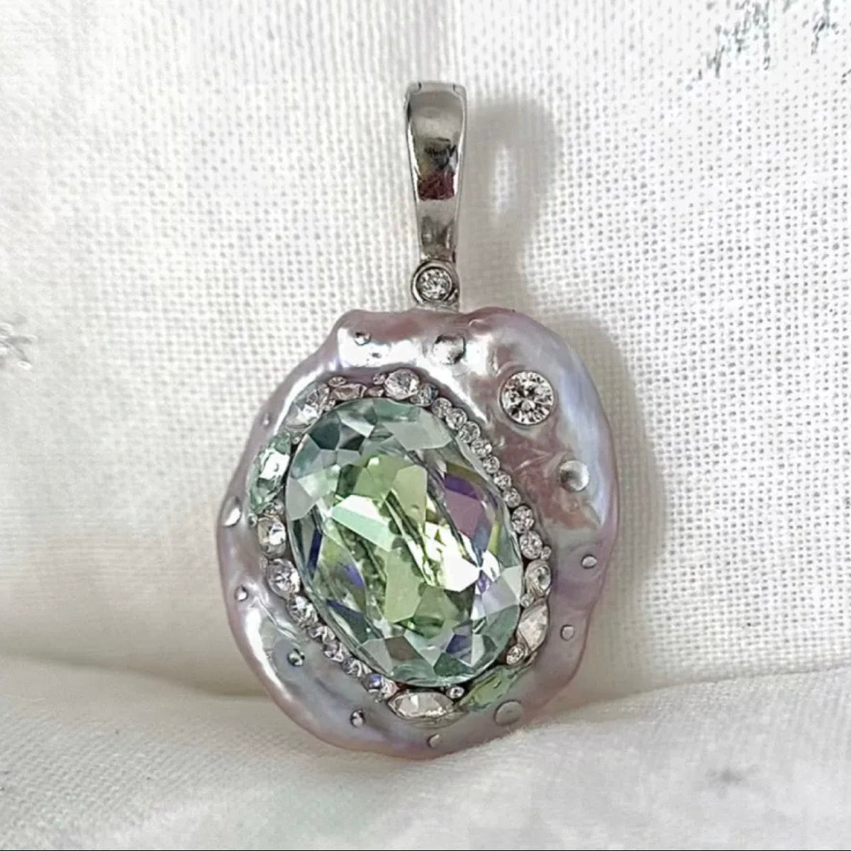 Willow Oval Halo