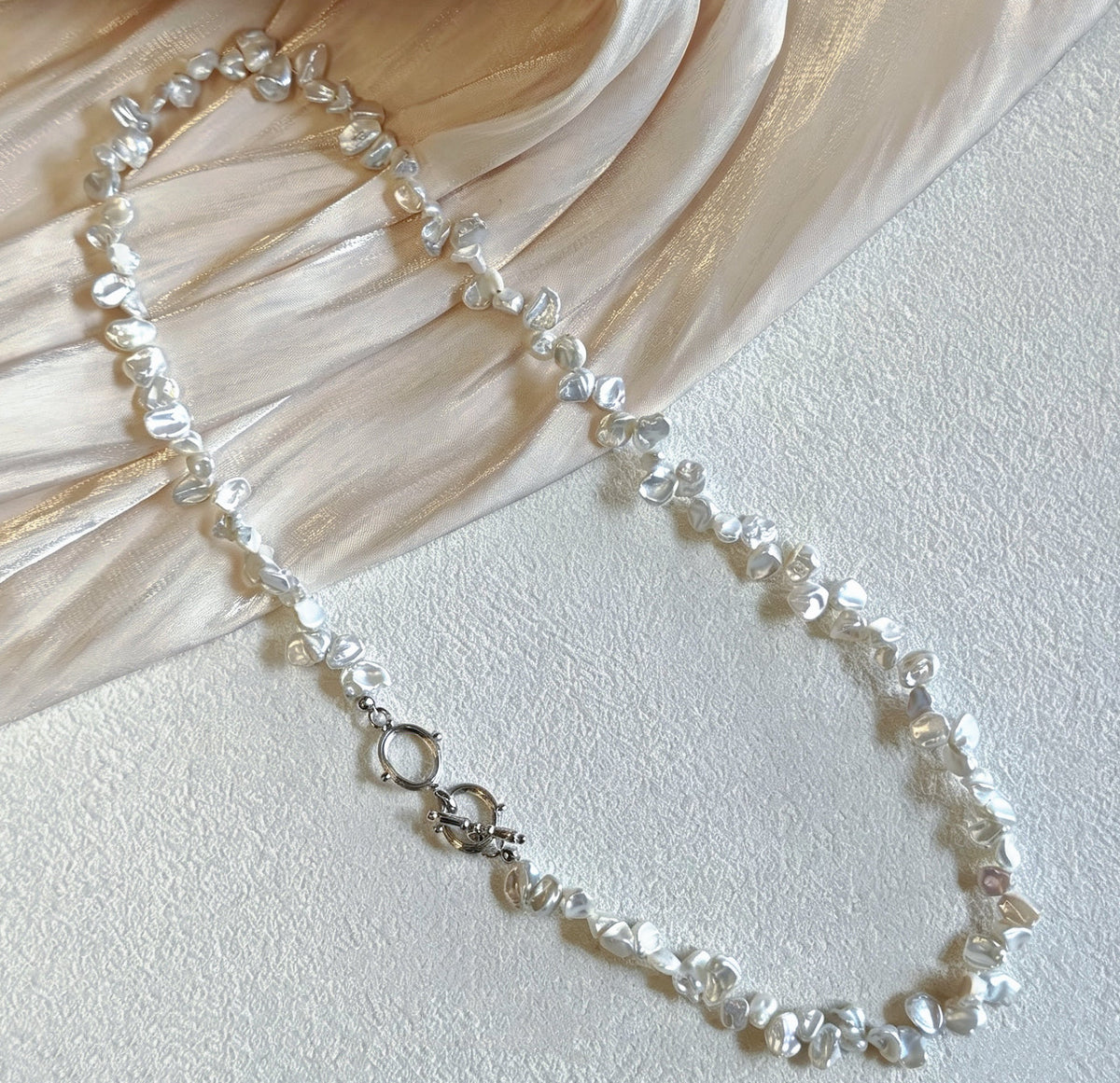 Floral Dream Baroque Pearl Chain