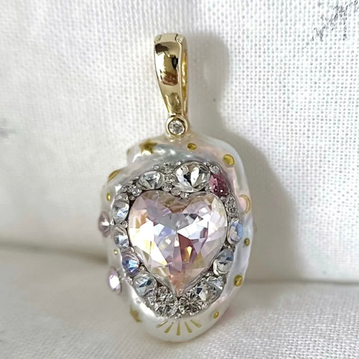 Echo Heart Shell Charm